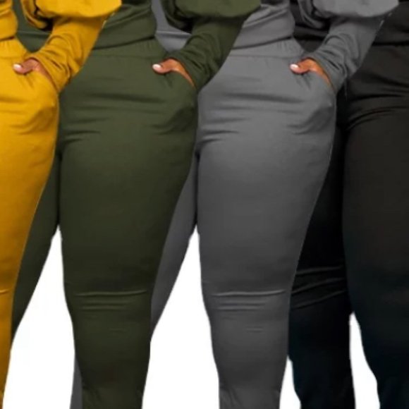 CURVE CLIQUE “Baddie” Jogging Set - OLIVE GREEN - Picture 2 of 4